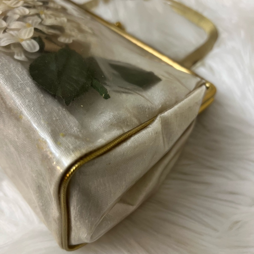 Vintage JR Vinyl Bunch of Daisies Floral Beige Clutch Purse Kiss Clasp 1960s - Picture 6 of 11